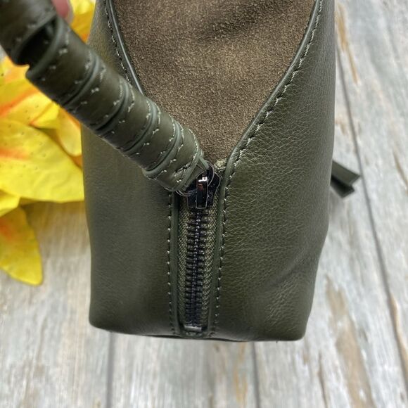 Vince Camuto Cory Leather Crossbody Bag Purse - Picture 12 of 13